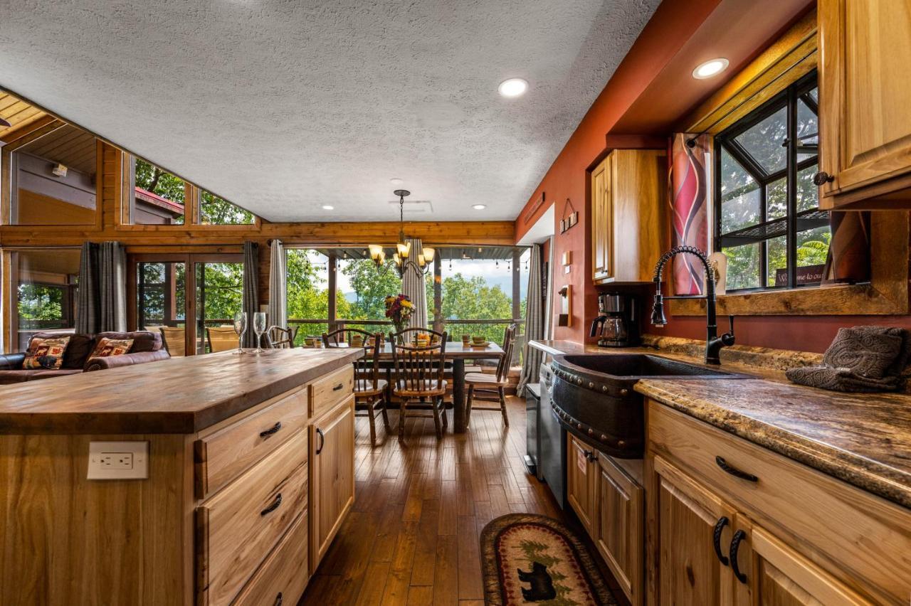 Twinflower Summit - Incredible Views, Pet Friendly! Gatlinburg Buitenkant foto