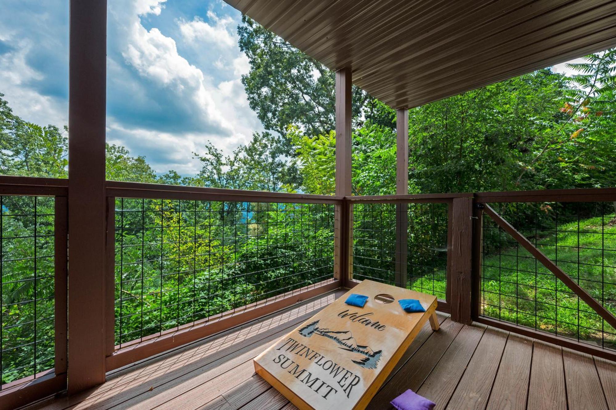 Twinflower Summit - Incredible Views, Pet Friendly! Gatlinburg Buitenkant foto